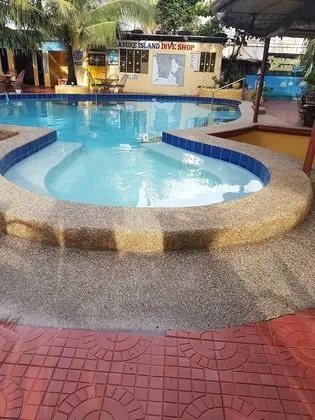 Treasure Island Resort - Havuz