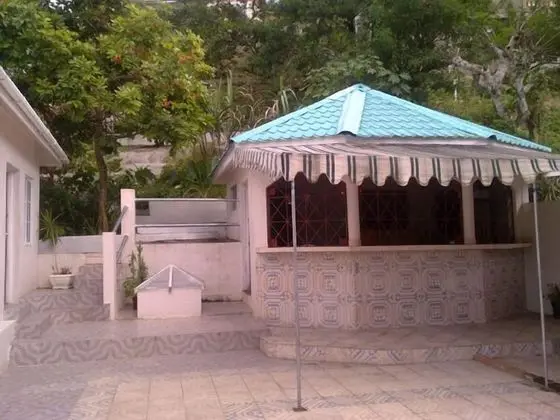 Treasure's Comfort Inn - Dış Mekan