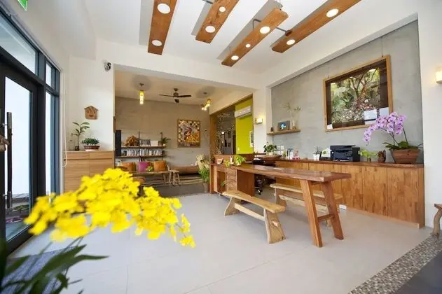 The Tree Bed and Breakfast - Lobi