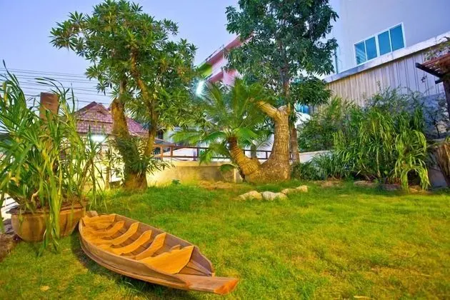 Tree Home Plus Home Stay - Dış Mekan