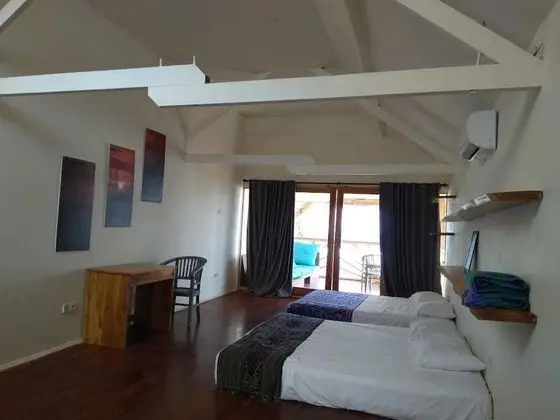 The Tree House Sumbawa - Hostel - Oda