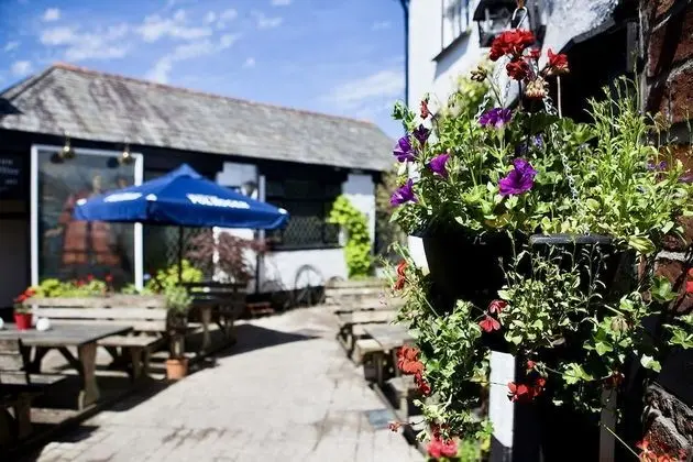 The Tree Inn