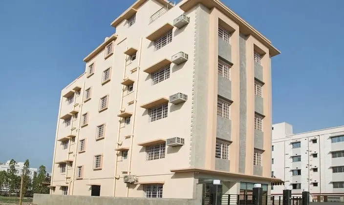 Treebo Indus Residency Premium - Dış Mekan