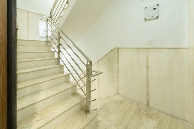 Treebo Shree Krishn Comfort - İç Mekan