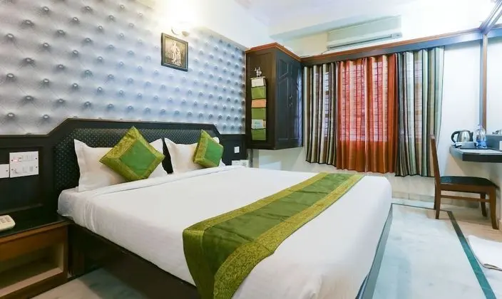 Treebo Trend Adarsh Inn Gandhi Nagar