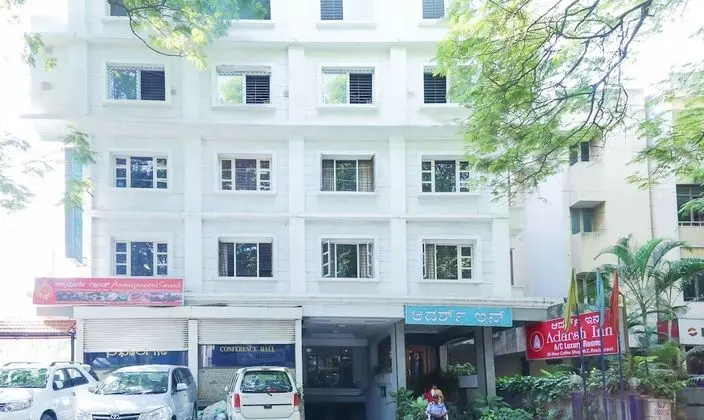 Treebo Trend Adarsh Inn Gandhi Nagar - Dış Mekan