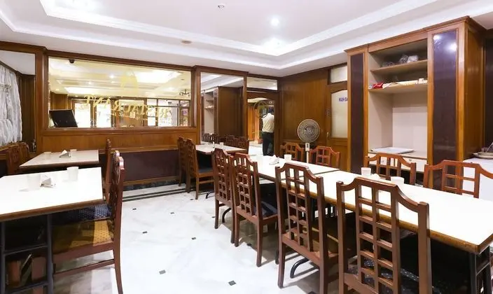 Treebo Trend Adarsh Inn Gandhi Nagar - Yerinde Yemek