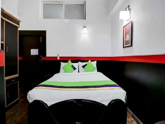 Treebo Trend Benaka Residency - Oda
