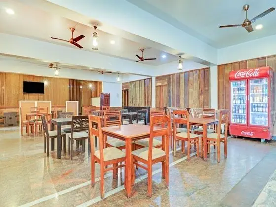 Treebo Trend Benaka Residency - Yerinde Yemek