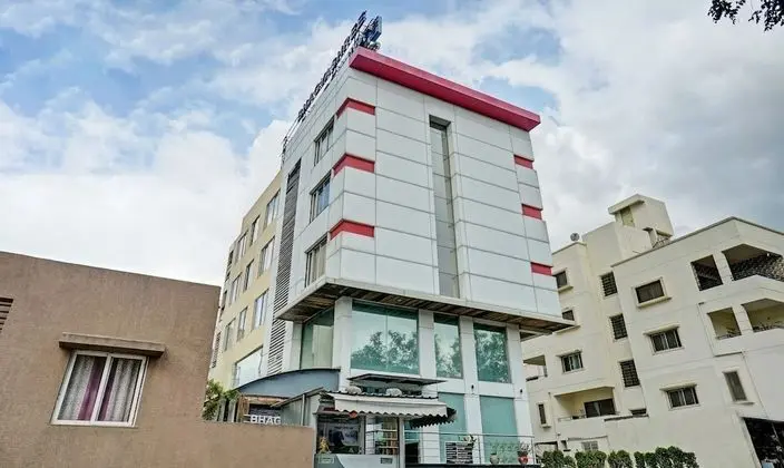 Treebo Trend Bhagyashree Executive - Dış Mekan