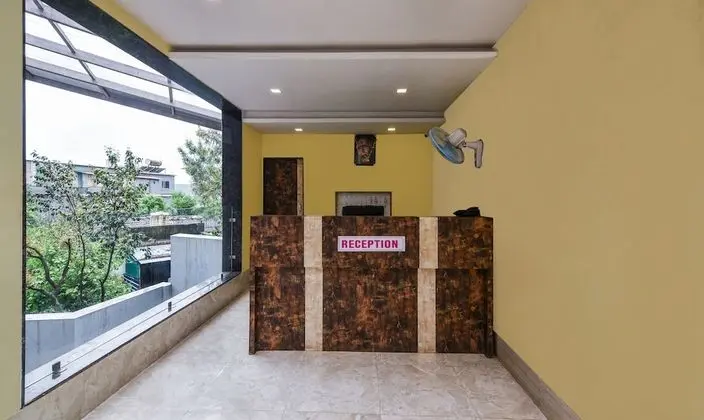 Treebo Trend Bright Plaza and Spa - Lobi