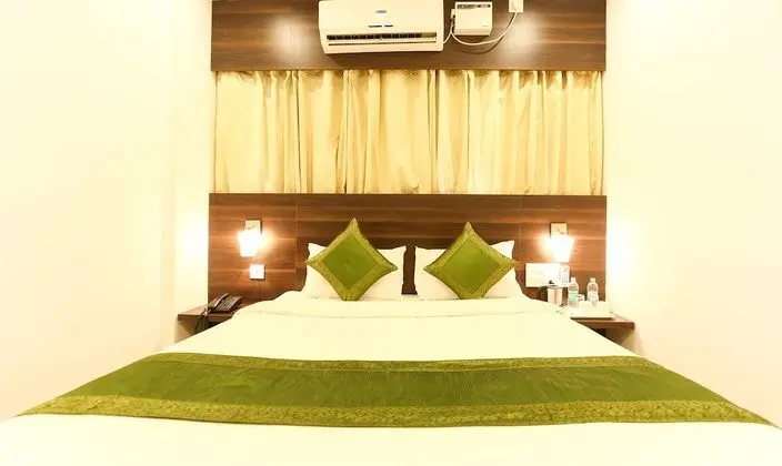 Treebo Trend Dwaraka Grand