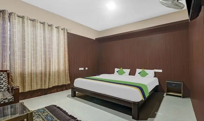 Treebo Trend Grand JP Inn