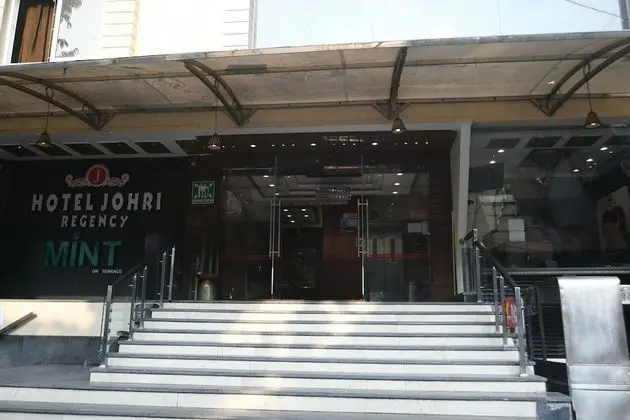 Treebo Trend Johri Regency