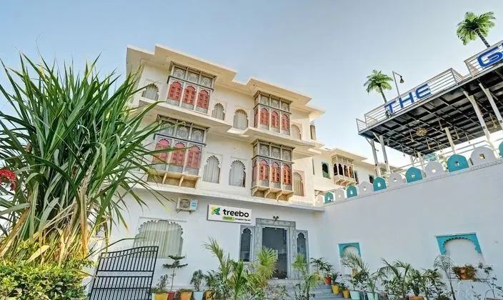 Treebo Trend Khakhri Haveli