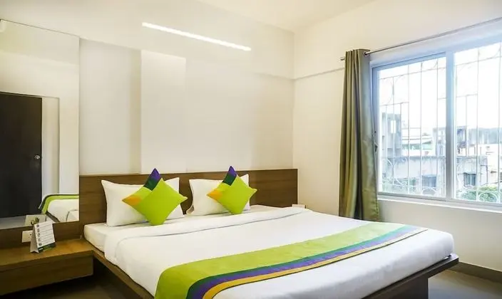 Treebo Trend Luxe Suite