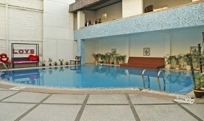 Treebo Trend The Marwar Hotel and Gardens - Havuz