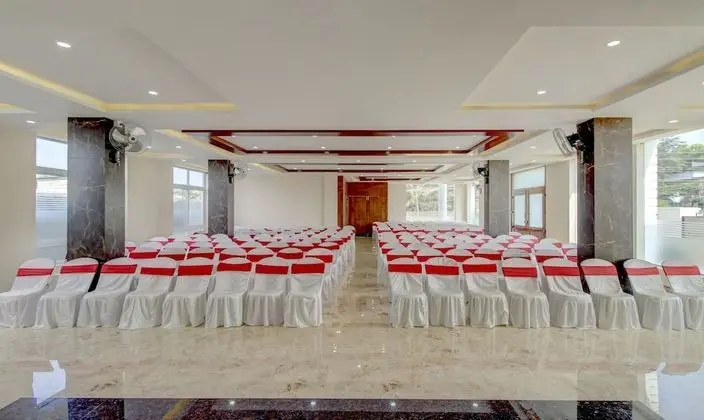 Treebo Trend The Meridian - Misafir Tesisleri ve Hizmetleri