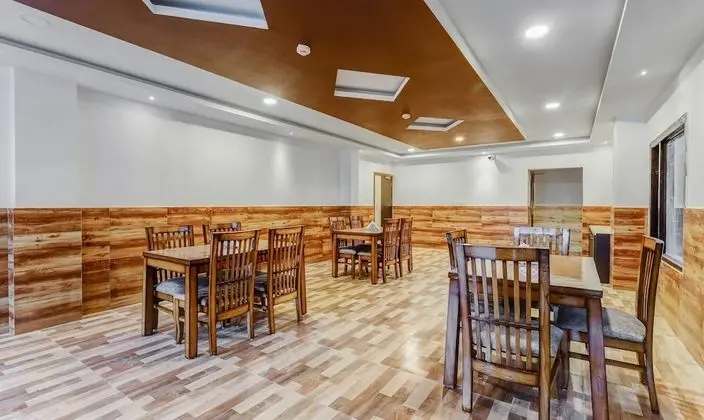 Treebo Trend Hotel Mobi - Yerinde Yemek