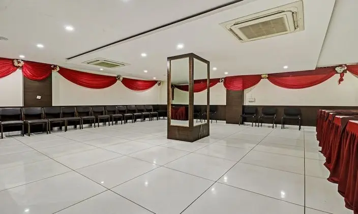 Treebo Trend Mohit Regency - Misafir Tesisleri ve Hizmetleri
