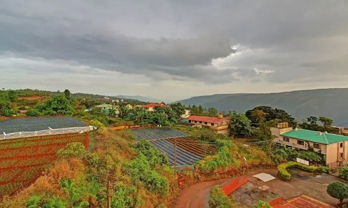 Treebo Trend Mountain Retreat