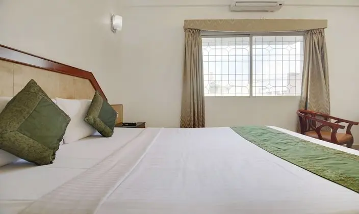 Treebo Trend President Suites - Oda