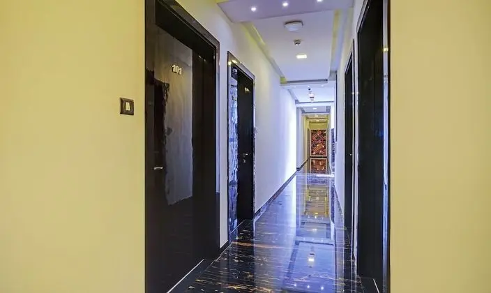 Treebo Trend Prime Grand Mumbai - Lobi