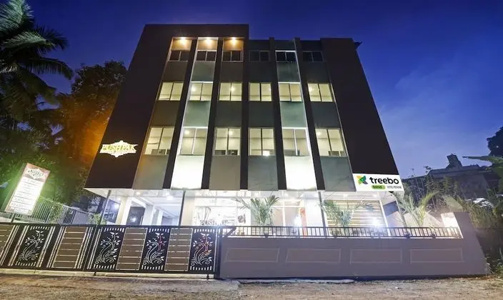 Treebo Trend Pushpak Service Apartment