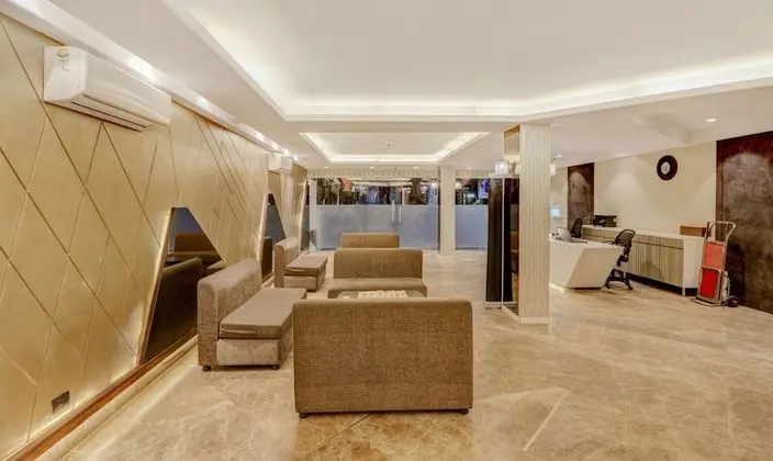 Treebo Trend Radhe Palace - Lobi