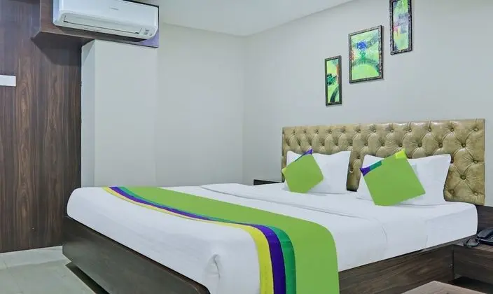 Treebo Trend Raj Inn