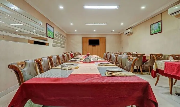 Treebo Trend Sabari Park - Yerinde Yemek