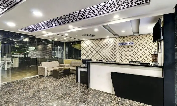 Treebo Trend Sahara Suites - İç Mekan
