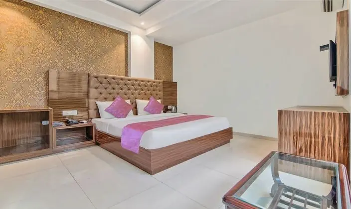 Treebo Trend Hotel Swiss