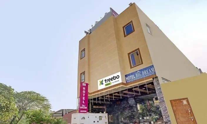 Treebo Trend Taj Dream