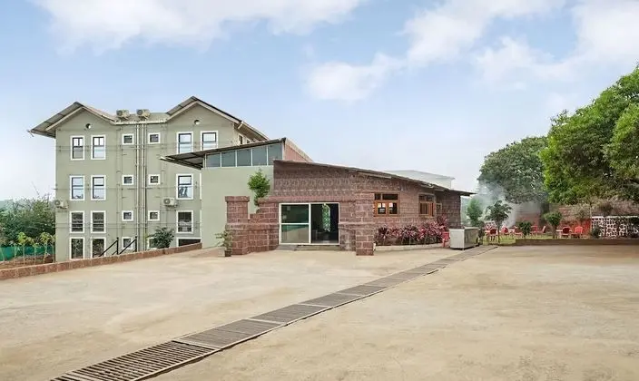 Treebo Trend Vhyomaan Resort