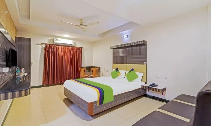 Treebo Trend Yagna Residency - Oda