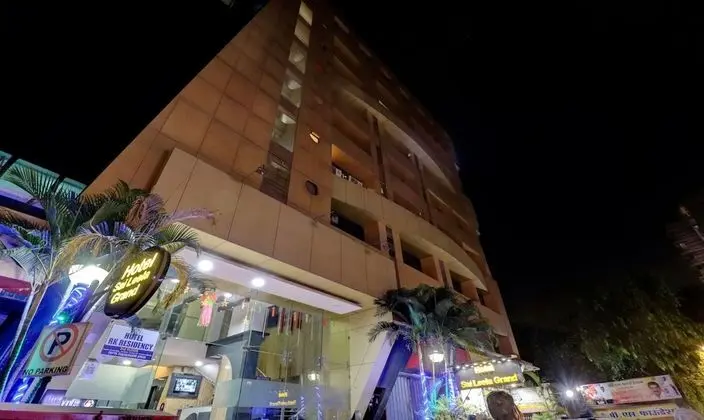 Treebo Trip Hotel RK Residency - Dış Mekan