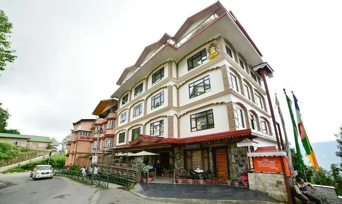 Treebo Tryst Hotel Tarcon