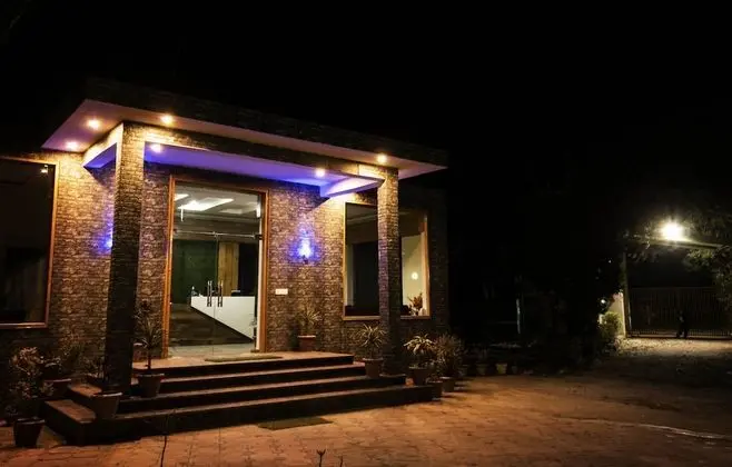 Treehouse M Grand Resort & Spa Corbett - Lobi