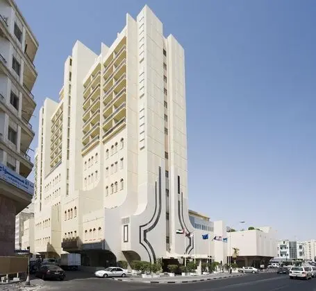 Treffen House next to Msheireb Metro Station and Souq Waqif - Dış Mekan