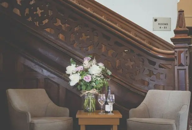 Treloyhan Manor - Lobi