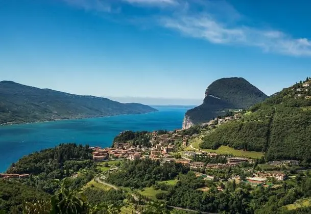 Tremosine Wonderful Lake View 1