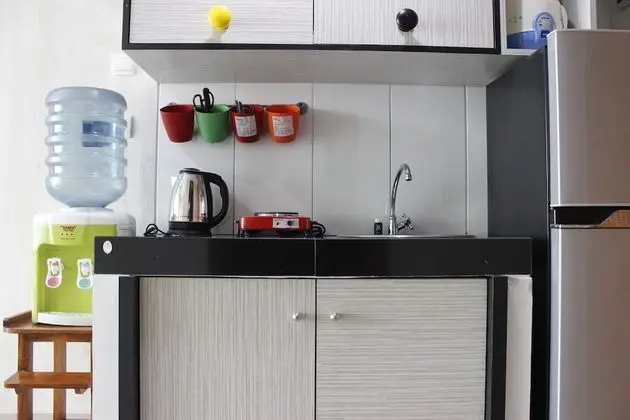 Trendy 1BR near ITB @ Dago Suites Apartment - Mutfak
