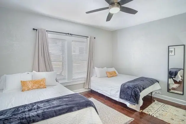 Trendy 2 BR Prime Apt Near Dtwn, Pearl, Fort Sam! - Oda