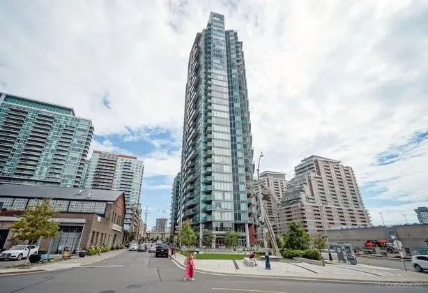 Trendy, Executive Studio, in Downtown TO