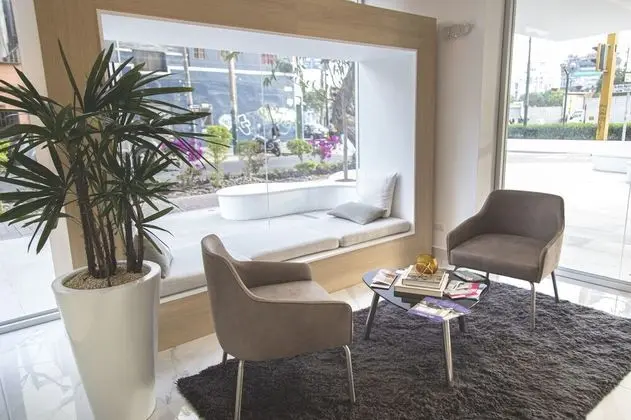 Trendy Host Grau 15 - Barranco - Lobi