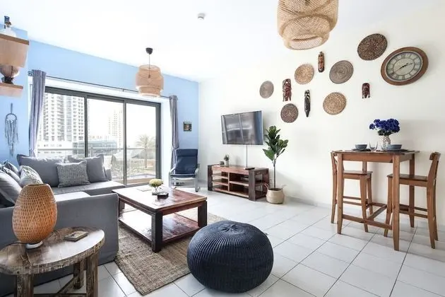 Trendy & Modern 1BR in Marina - Sleeps 4!