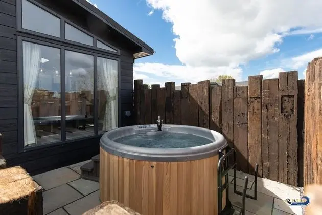 Trevelyn Lodge - Luxury Lodge Hot Tub Close to Beach - Havuz
