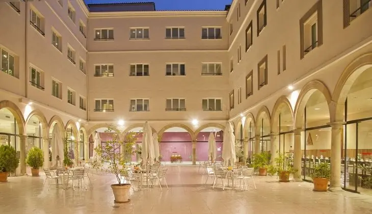 TRH Ciudad de Baeza - Öne Çıkan Resim