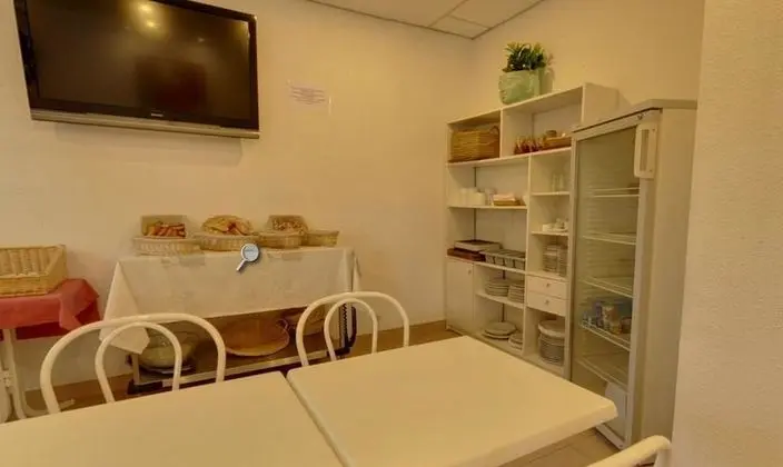 Hotel Triotel - Yerinde Yemek